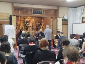 彼岸会のお参りの様子